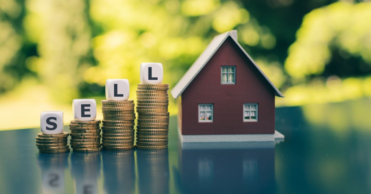 Cost to sell house